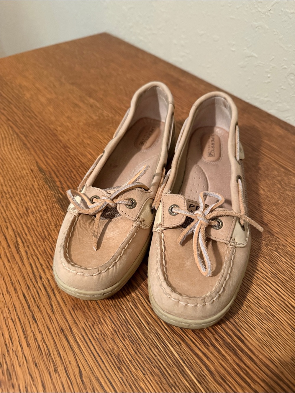 Sperry Women’s Beige Leather Moccasin Boat Shoes